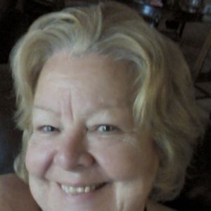 Meet your Posher, Suzanne